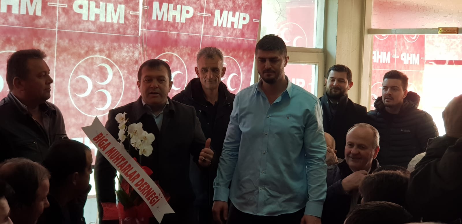Biga Muhtarlar Derneğinden MHP Biga İlçe Başkanlığına Ziyaret