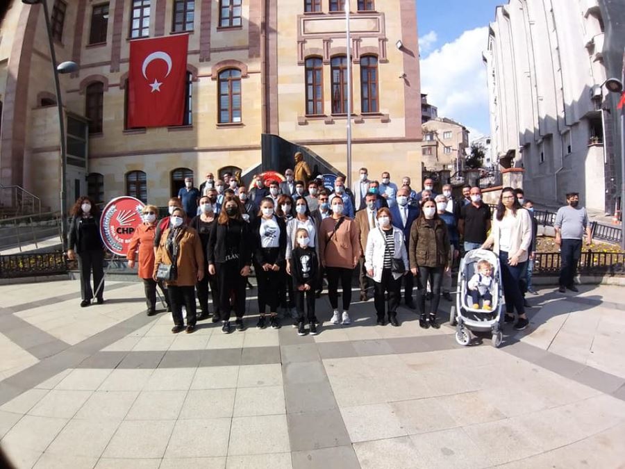 Biga CHP 29 Ekim Cumhuriyet Bayramını Kutladı