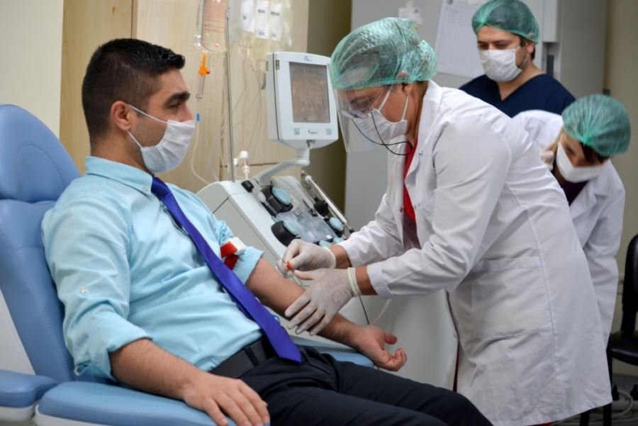 Çanakkale Devlet Hastanesi Başhekimi Op. Dr. Ufuk Tali Covid-19 Tedavisi İçin Plazma Bağışı Oldu