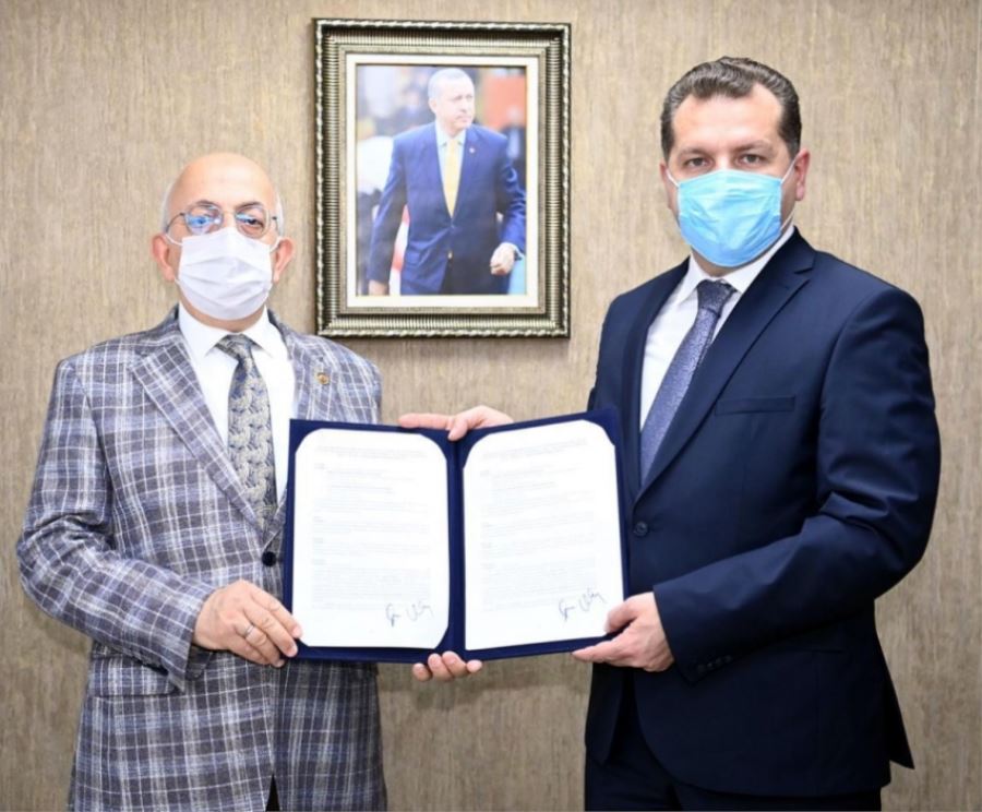 ÇOMÜ ve Balıkesir Büyükşehir Belediyesi Arasında Protokol İmzalandı