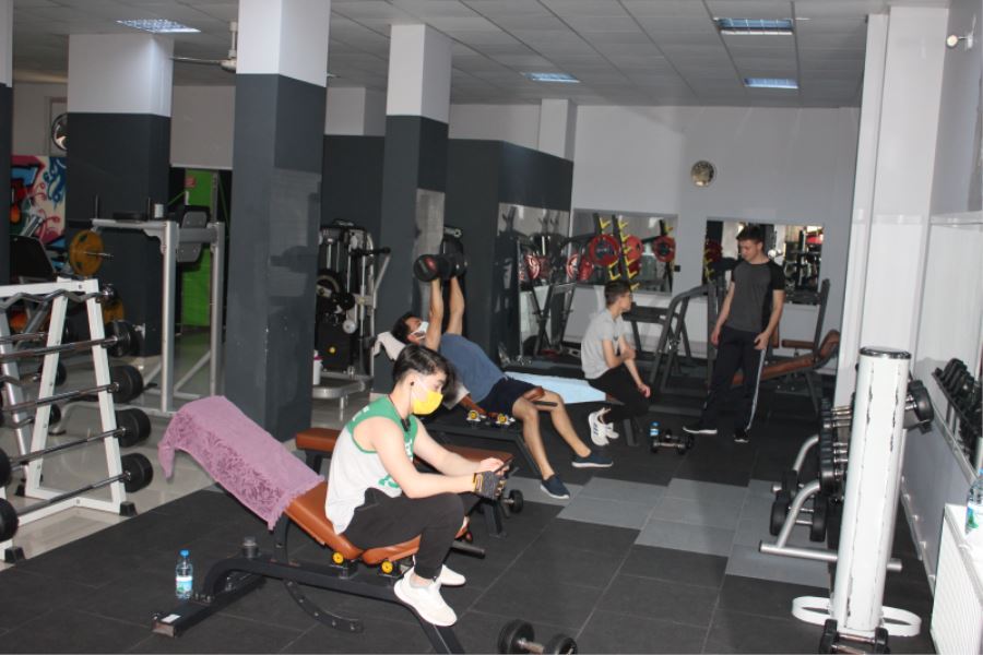 Efe Sports Spor Salonu Sporseverleri Bekliyor