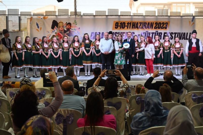Biga Alışveriş ve Kültür Festivali Görkemli Açılış Töreniyle Başladı